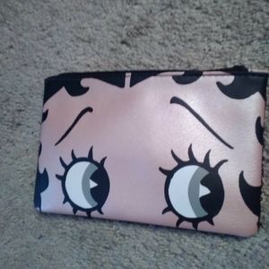 Cosmetic bag